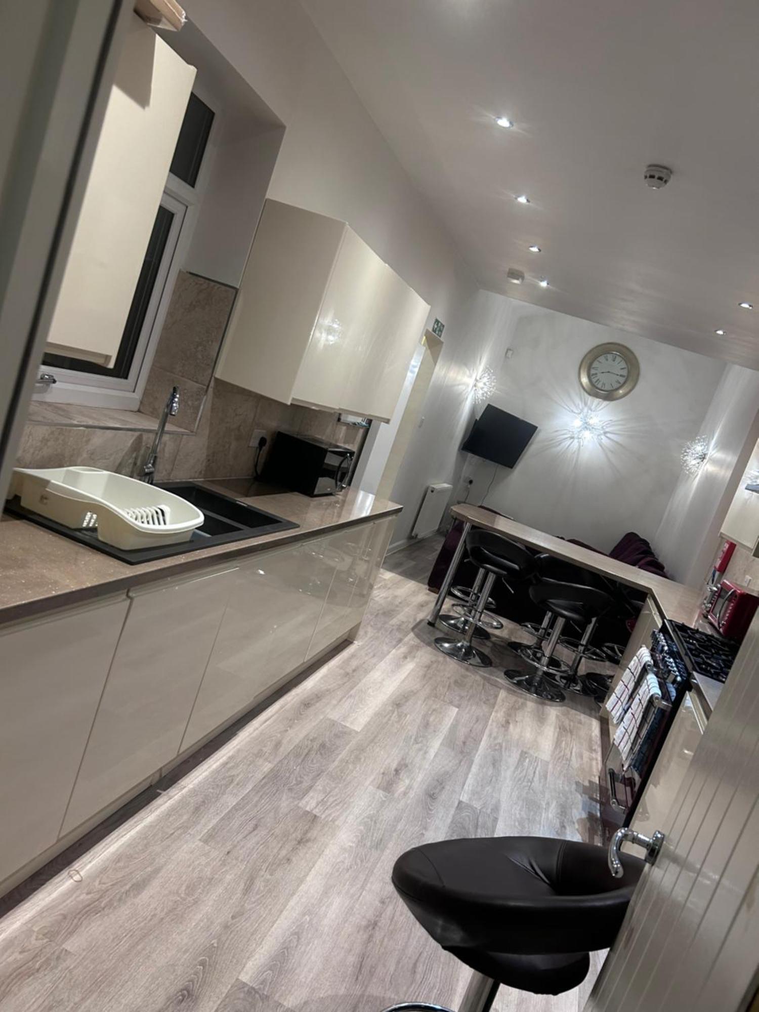 Seaford Guest House Xxx Stoke-on-Trent Экстерьер фото