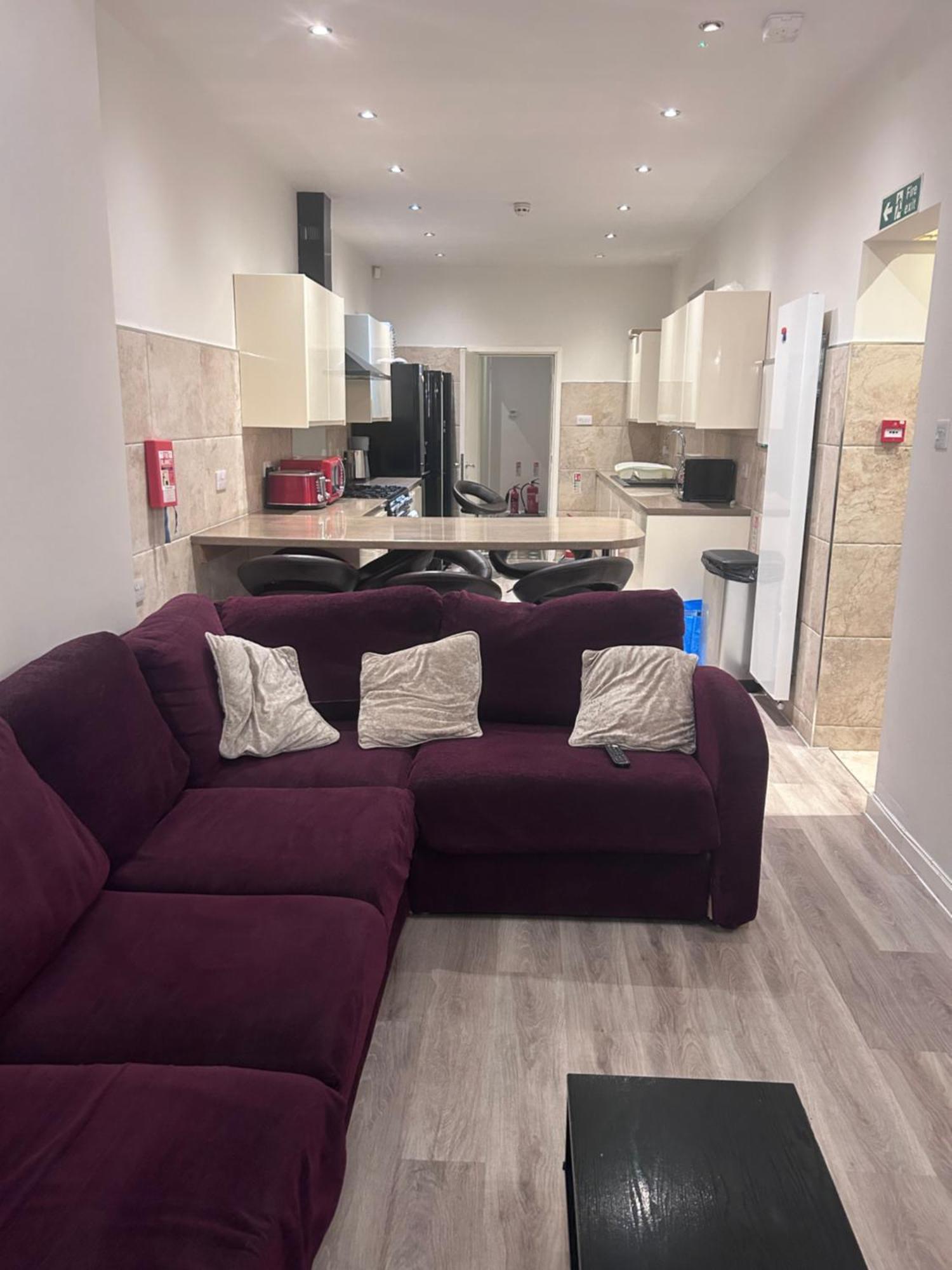 Seaford Guest House Xxx Stoke-on-Trent Экстерьер фото