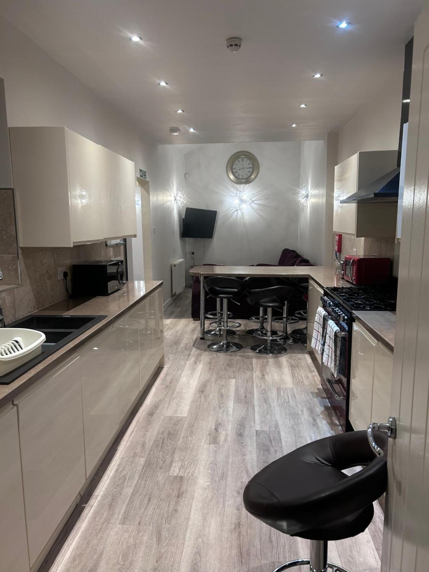 Seaford Guest House Xxx Stoke-on-Trent Экстерьер фото